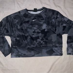 Nike Cropped Crew Neck Sweatshirt